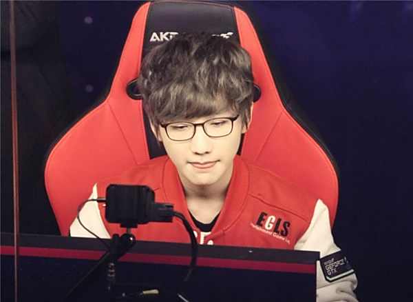 持不懈努力 持不懈努力