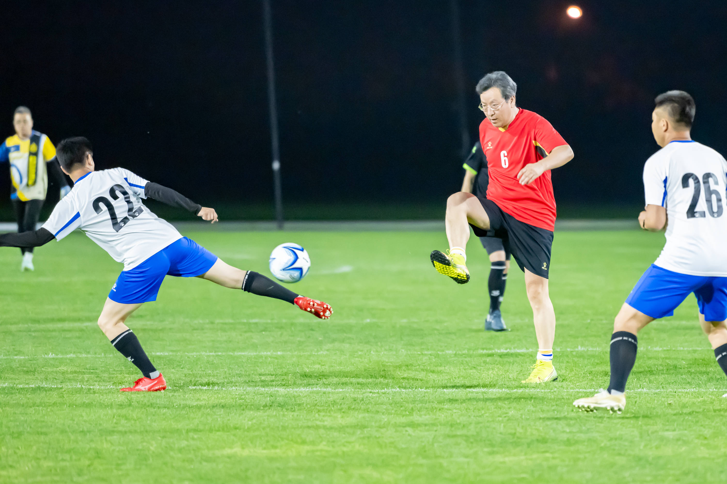 客场失利 客场失利